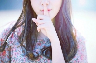 爱美的女性该怎么去除狐臭